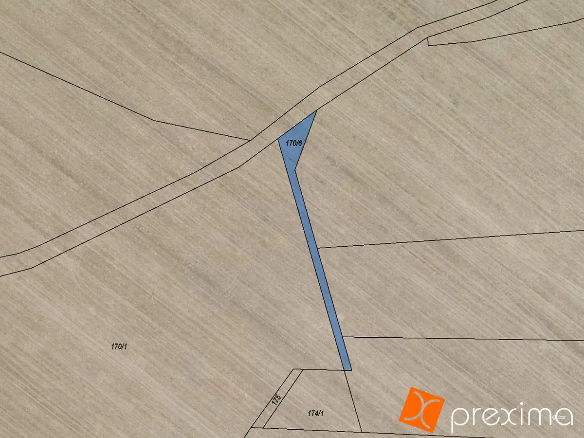 Prodej pozemku 52 m², Klobuky · okres Kladno