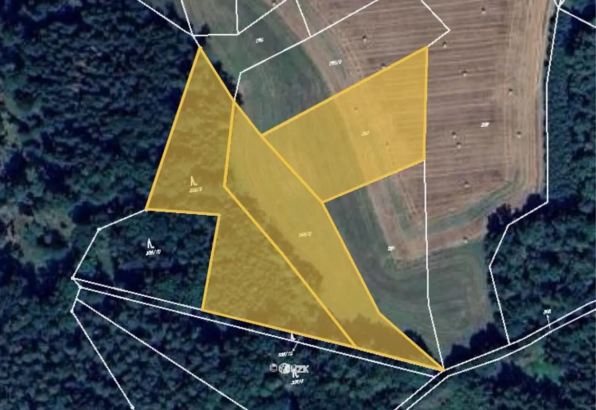 Prodej pozemku 7381 m², Hrazany · okres Písek