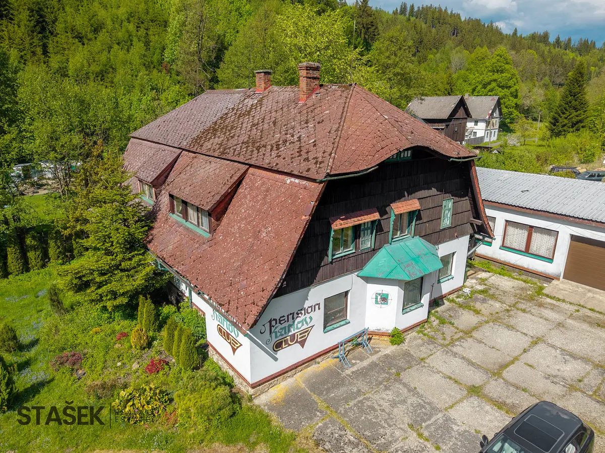 Prodej komerčního prostoru 400 m², Moravský Karlov · Červená Voda