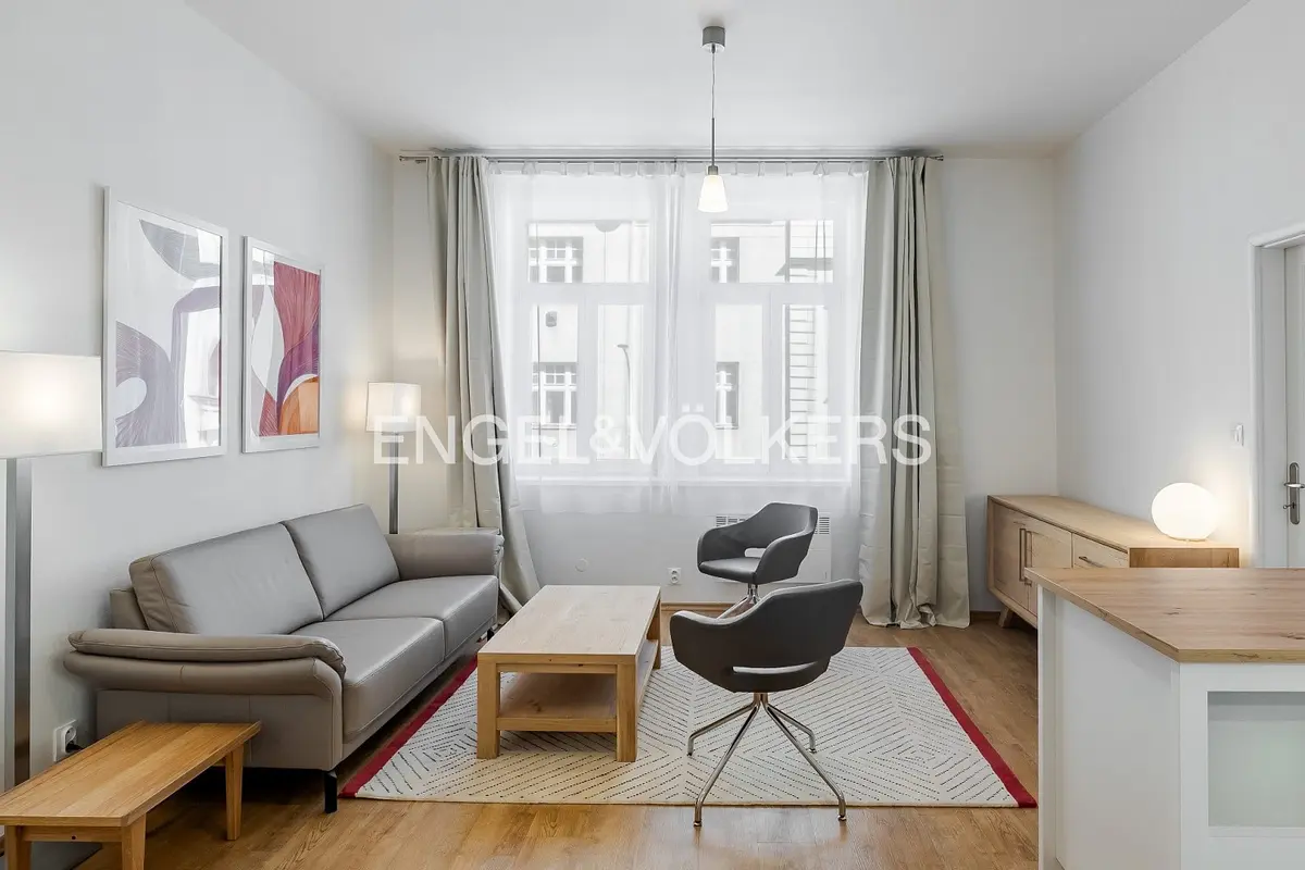 Pronájem bytu 2+kk 42 m², Sarajevská · Vinohrady