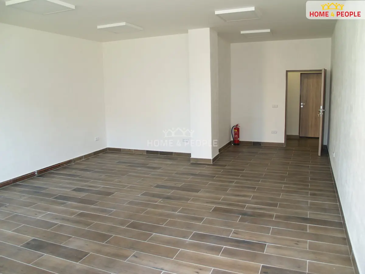 Pronájem komerčního prostoru 32 m², Školní · Dolní Chodov · Chodov