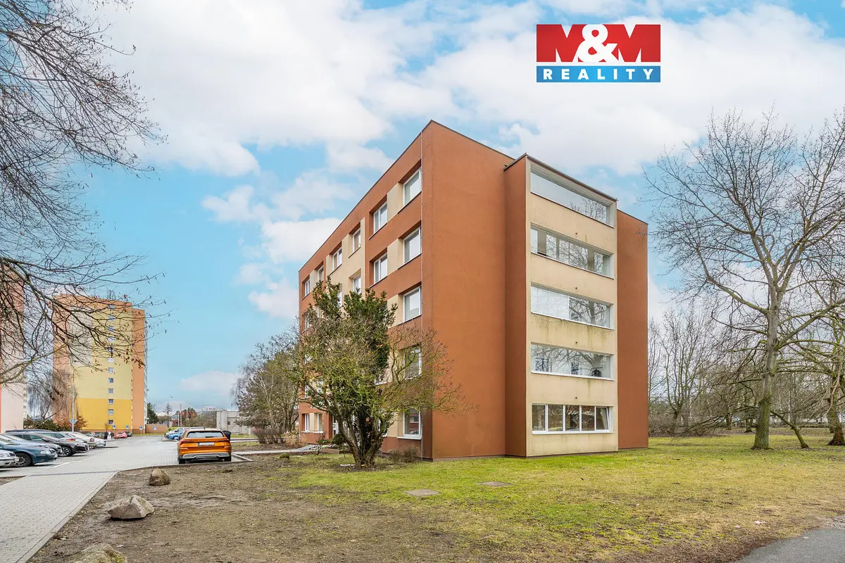 Prodej bytu 1+kk 33 m², Holandská · Kročehlavy · Kladno
