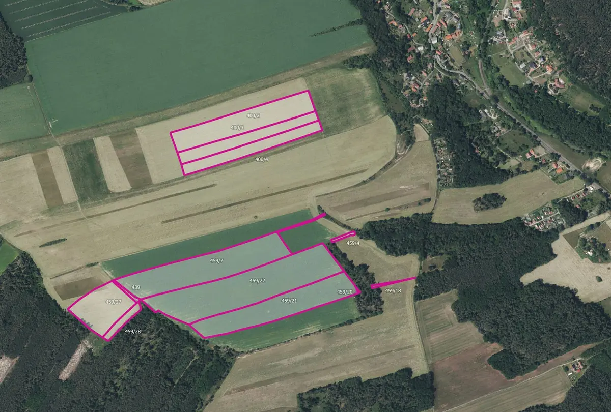Prodej pozemku 261982 m², Lhotka u Mělníka · Lhotka