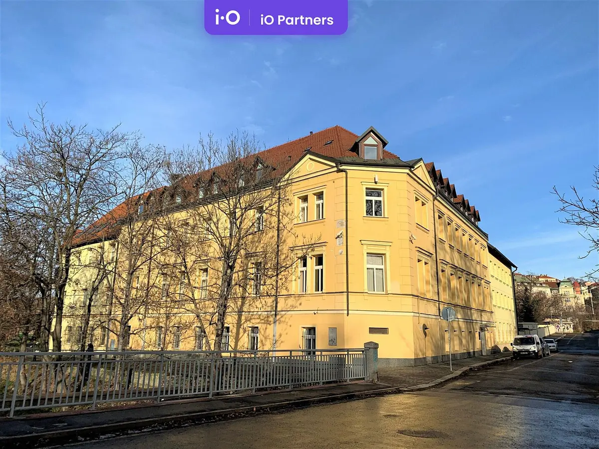 Pronájem komerčního prostoru 526 m², Závišova · Nusle