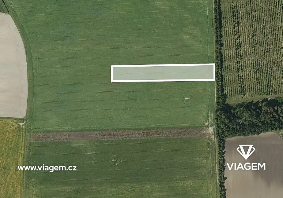 Prodej pozemku 1236 m², Dvory · okres Nymburk
