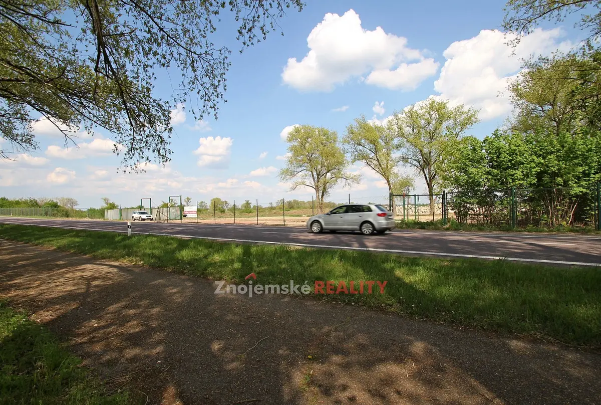 Pronájem pozemku 559 m², Hevlín · okres Znojmo