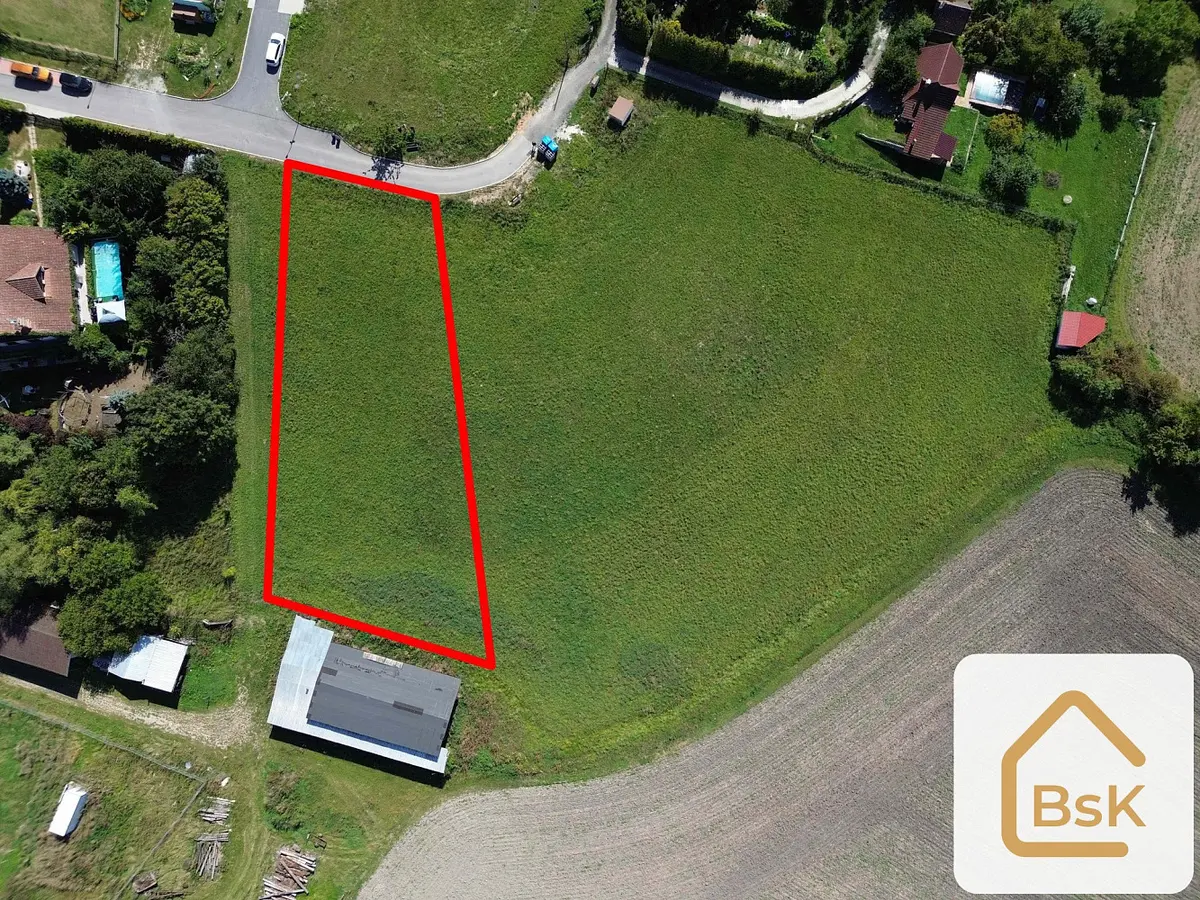 Prodej pozemku 768 m², Charvatce · okres Mladá Boleslav