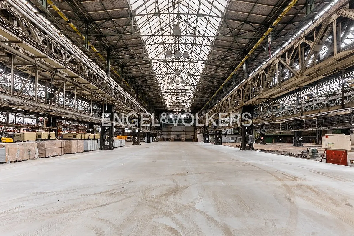 Pronájem komerčního prostoru 14661 m², Tylova · Plzeň