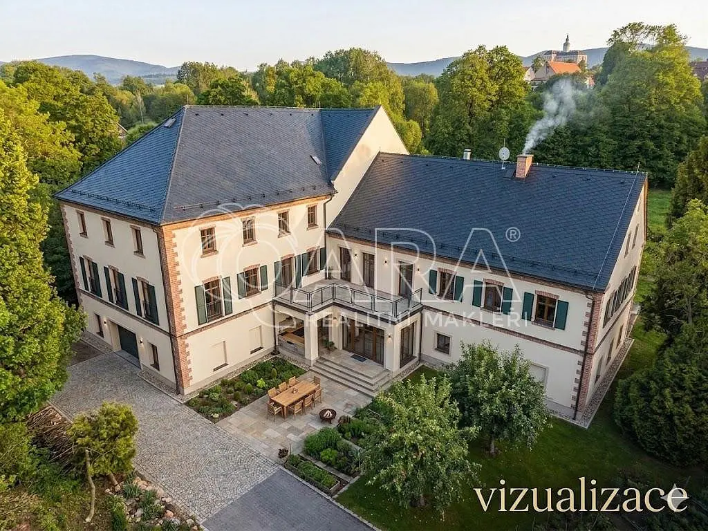 Prodej komerčního prostoru 2260 m², Zámecká · Frýdlant