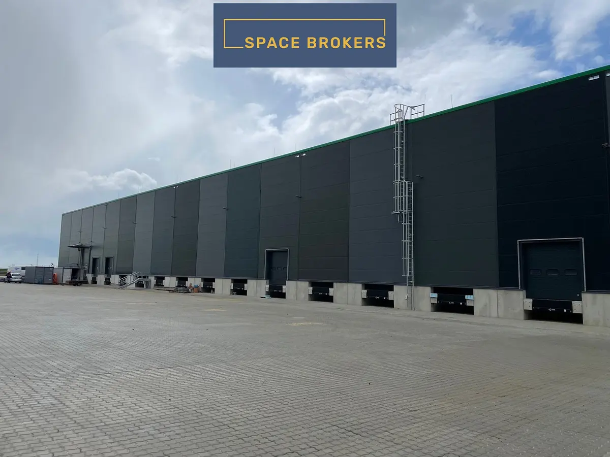 Pronájem komerčního prostoru 2304 m², Olomouc
