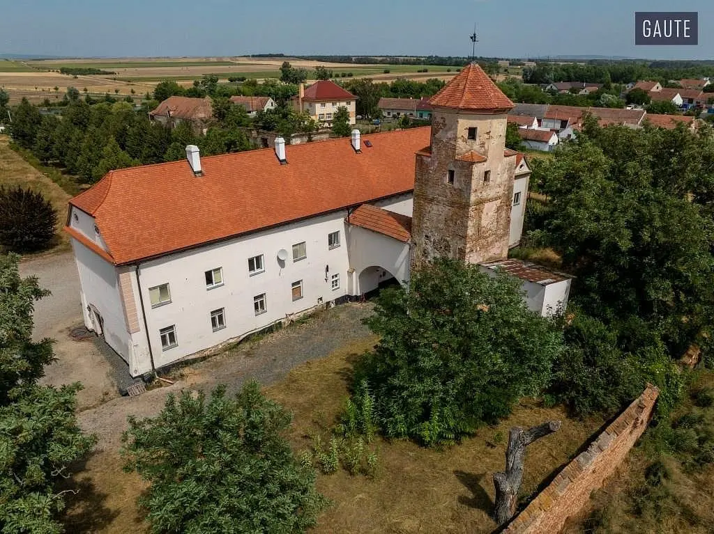 Prodej komerčního prostoru 5889 m², Vlasatice