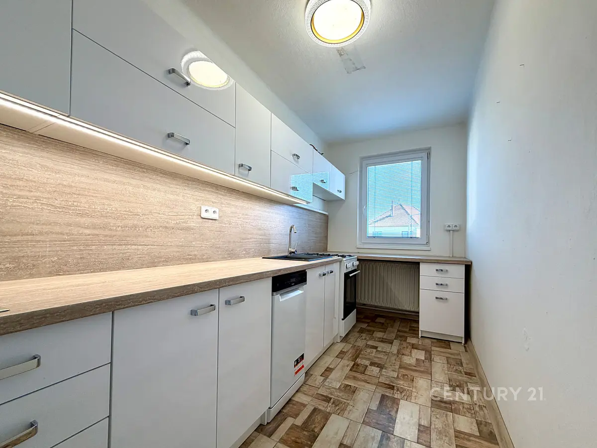 Pronájem bytu 2+1 53 m², Huštěnovice