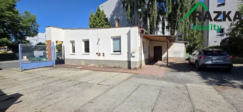 Pronájem komerčního prostoru 249 m², Dukelských hrdinů · Planá u Mariánských Lázní · Planá