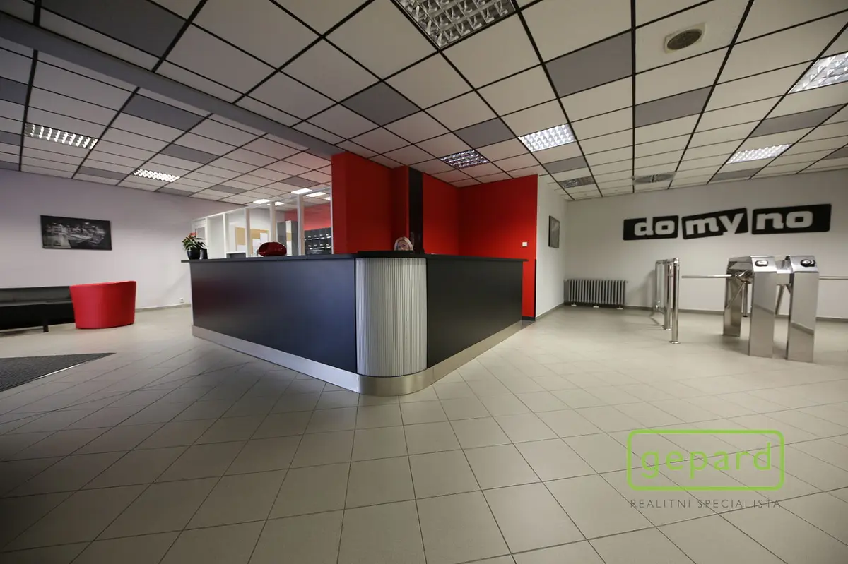 Pronájem komerčního prostoru 24 m², Hodkovická · Kamýk