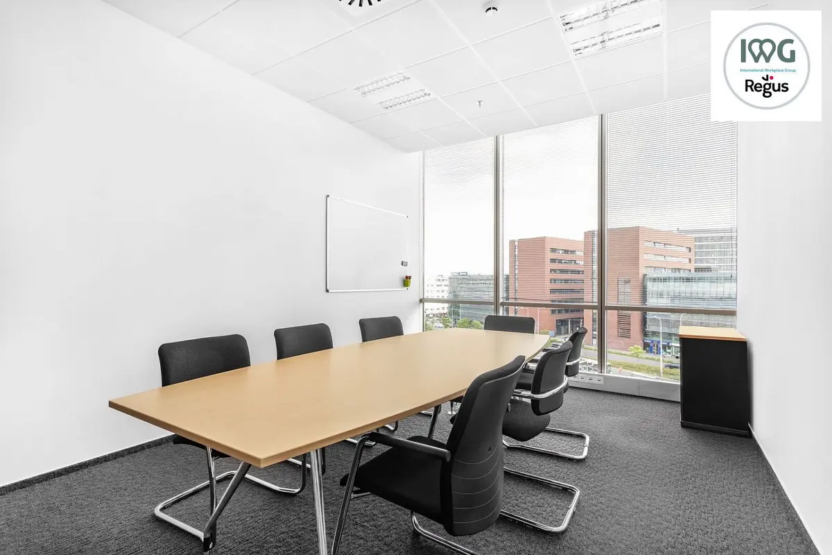 Pronájem komerčního prostoru 75 m², Krč