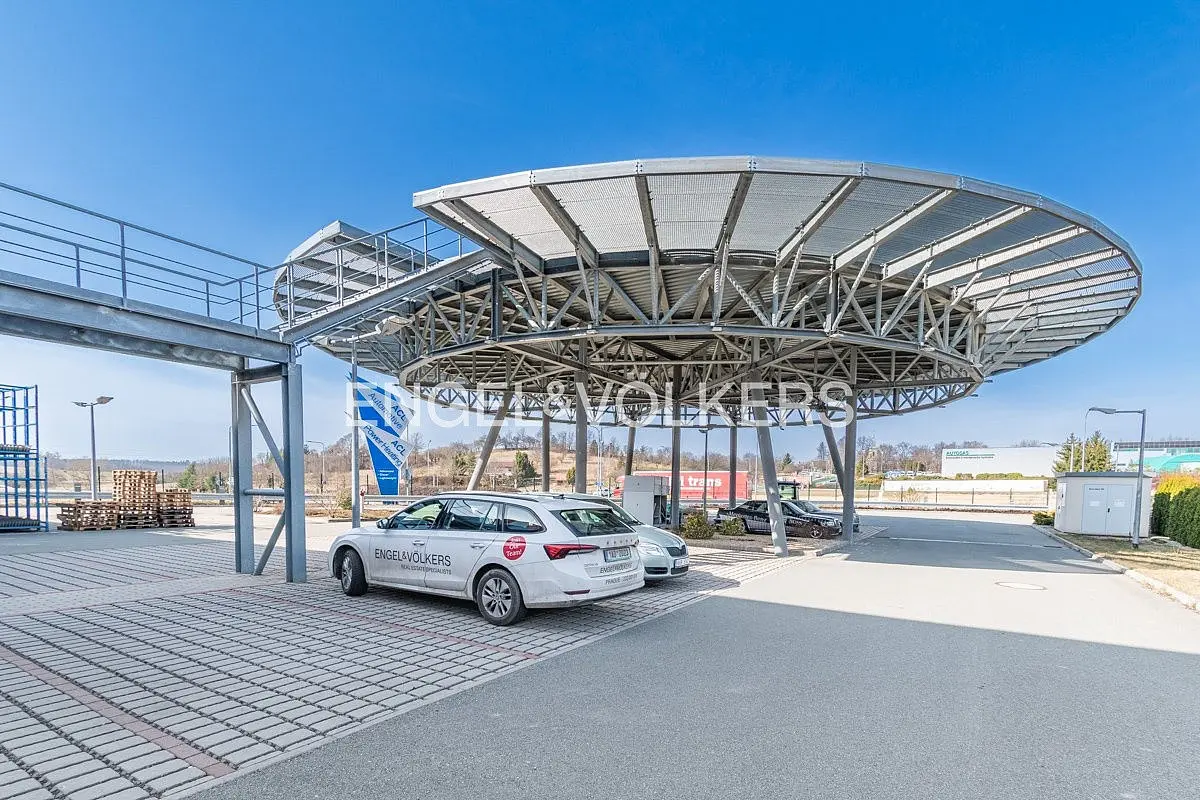 Pronájem komerčního prostoru 55 m², Solnice