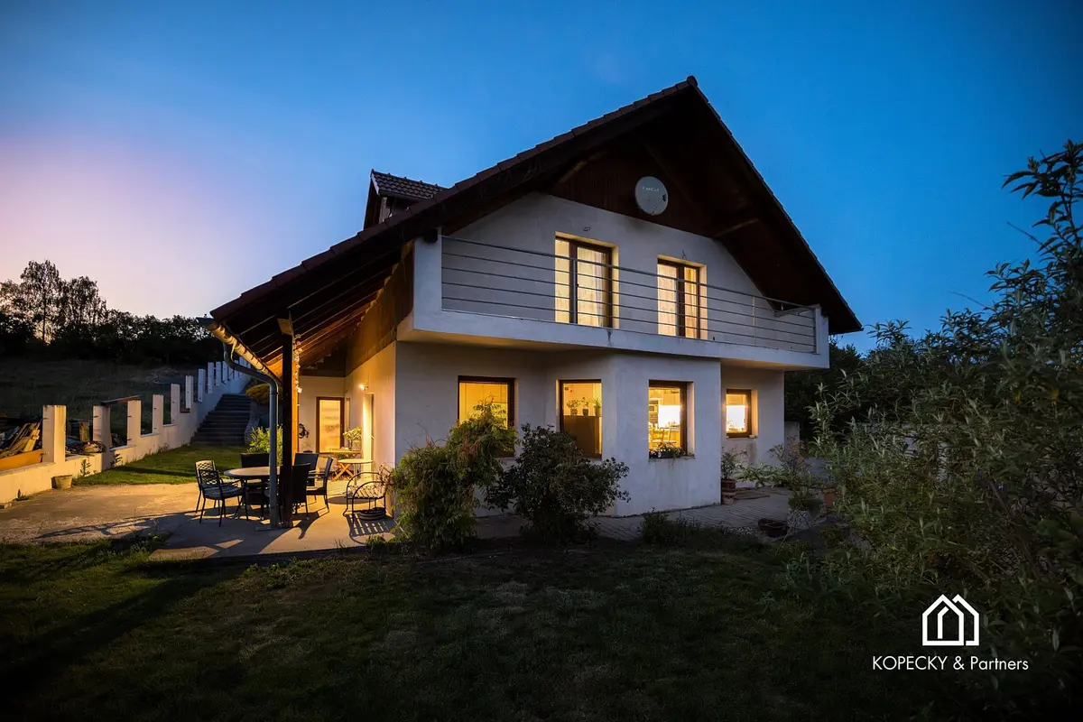 Prodej domu 252 m², V Závětině · Nelahozeves