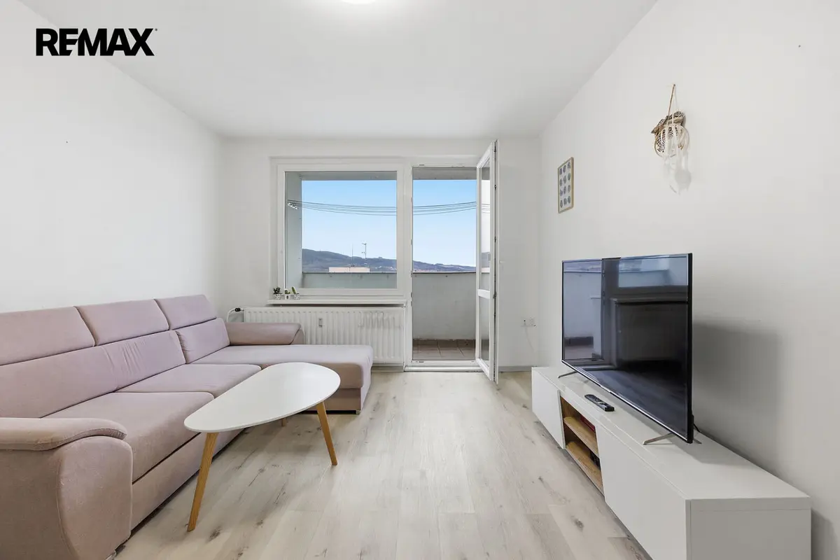 Prodej bytu 3+1 75 m², Švabinského · Sokolov