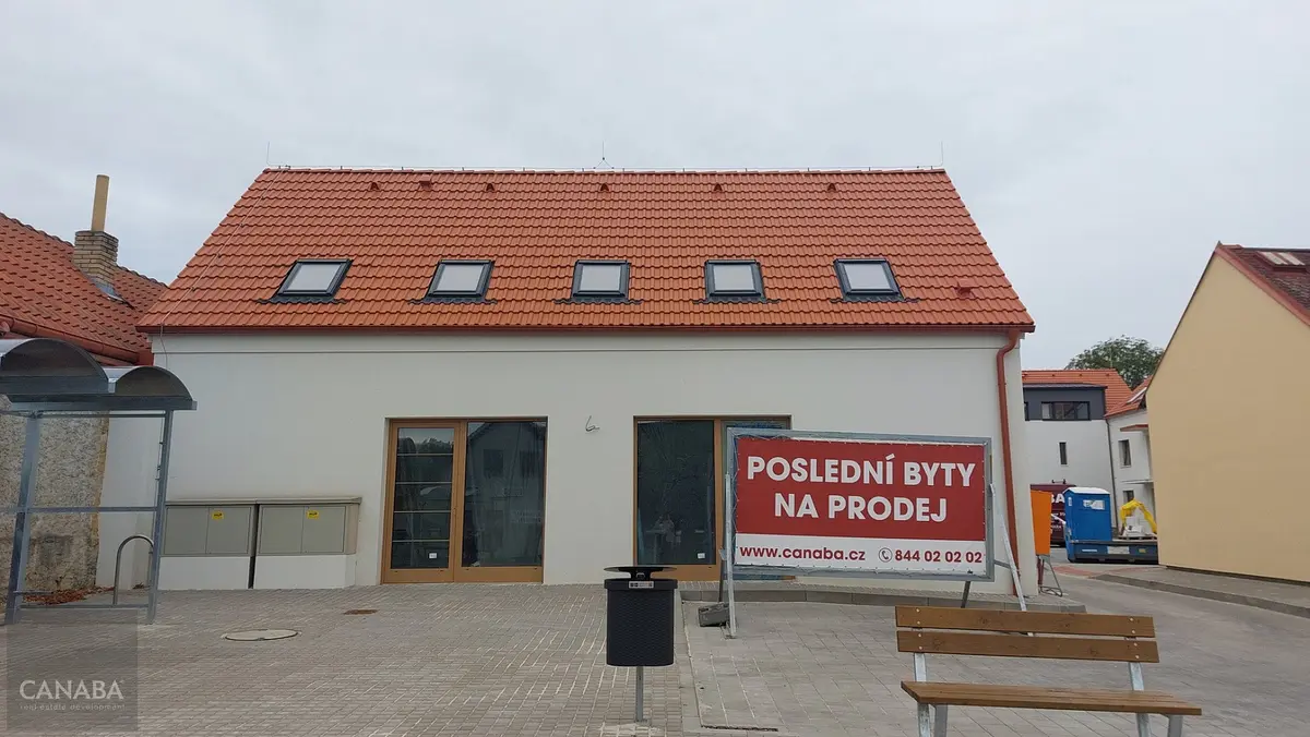Prodej komerčního prostoru 138 m², Dubeč