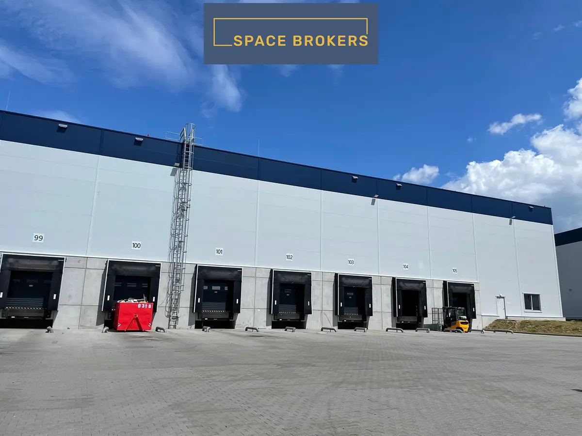 Pronájem komerčního prostoru 25800 m², Olomouc - Řepčín