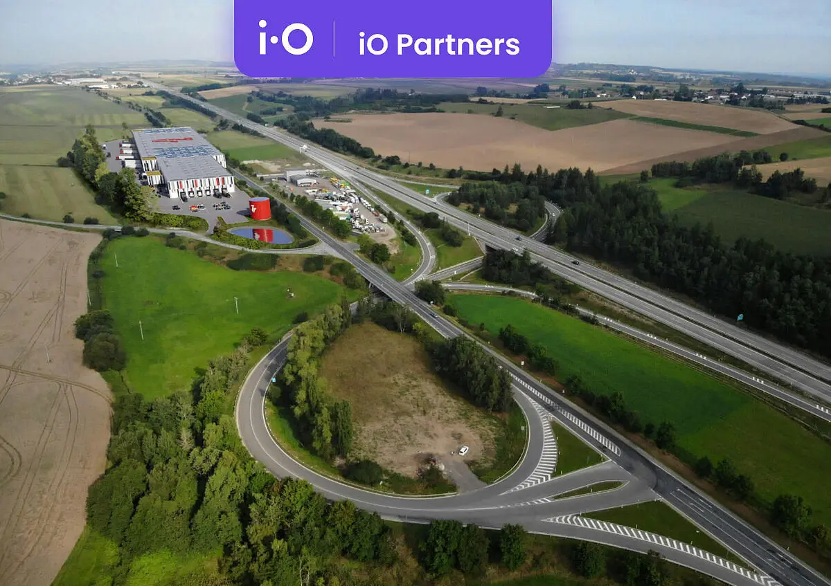 Pronájem komerčního prostoru 25600 m², Lavičky · okres Žďár nad Sázavou