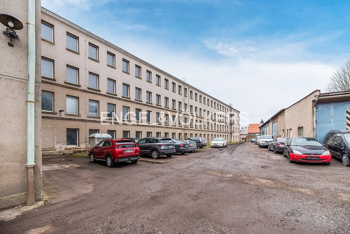Pronájem komerčního prostoru 4385 m², Husova · Hořice v Podkrkonoší · Hořice