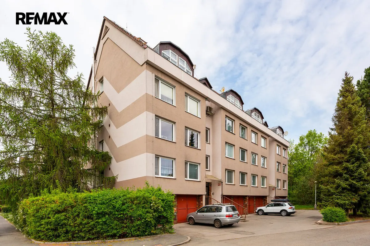 Prodej bytu 4+1 78 m², Machovická · Újezd nad Lesy