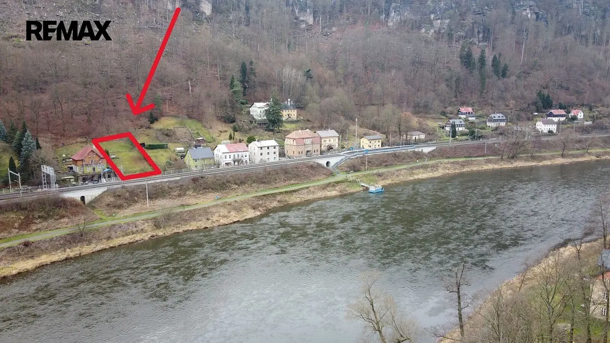 Prodej pozemku 1057 m², Děčín