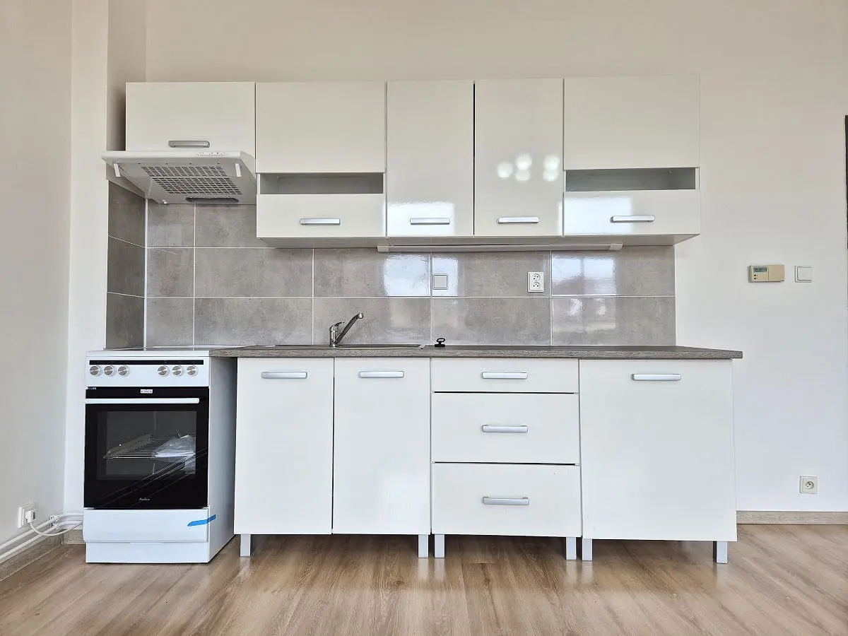 Pronájem bytu 2+kk 50 m², Alešova · Příbram