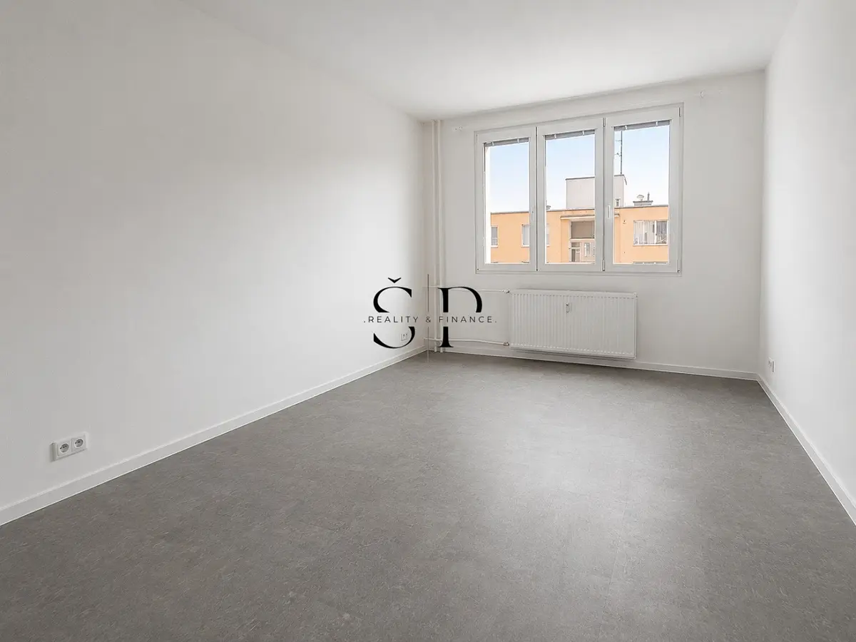 Prodej bytu 2+1 62 m², Slavíčkova · Sokolov