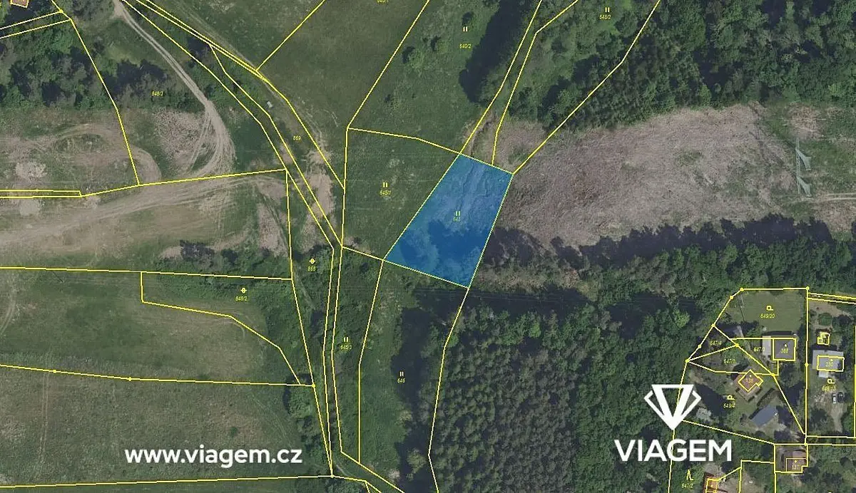 Prodej pozemku 1353 m², Lešany · okres Benešov