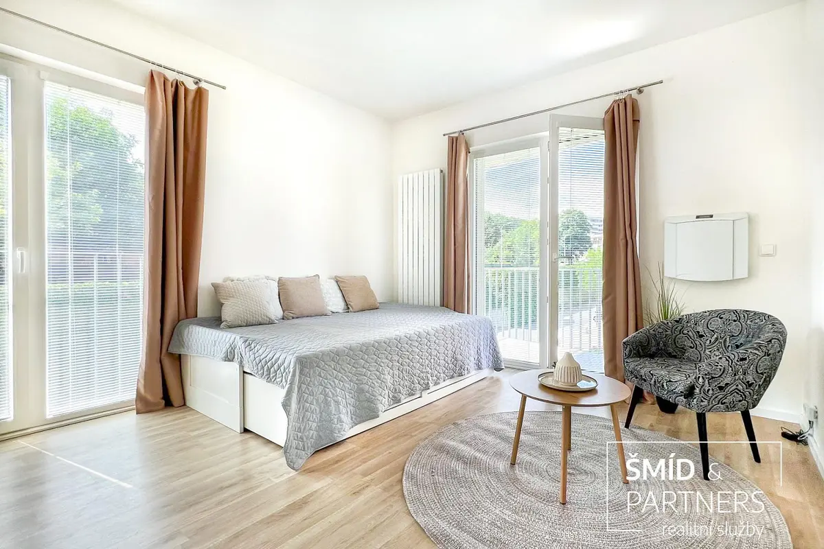 Prodej bytu 1+kk 32 m², Novovysočanská · Libeň