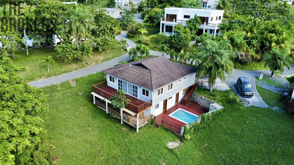 Prodej domu 185 m², French Harbour · Honduras