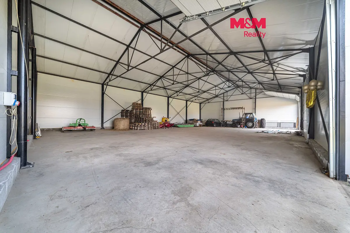 Pronájem komerčního prostoru 400 m², Chlumčany · okres Plzeň-Jih