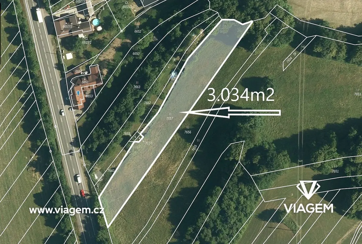 Prodej pozemku 3034 m², Vsetín