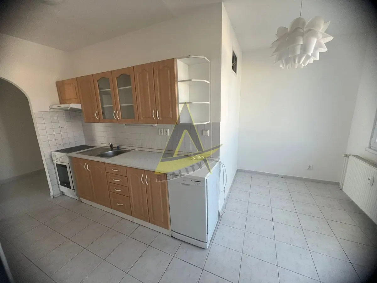Pronájem bytu 3+1 64 m², Na Vyhlídce · Bynov · Děčín
