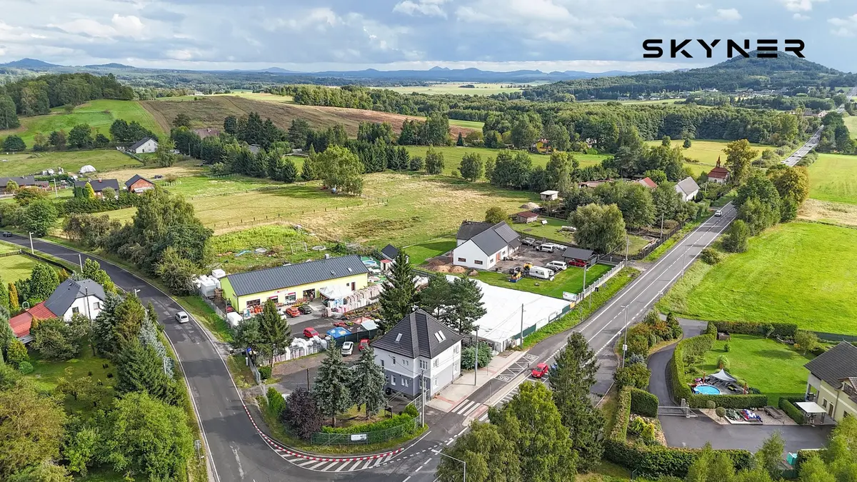 Prodej komerčního prostoru 276 m², Pihel · Nový Bor