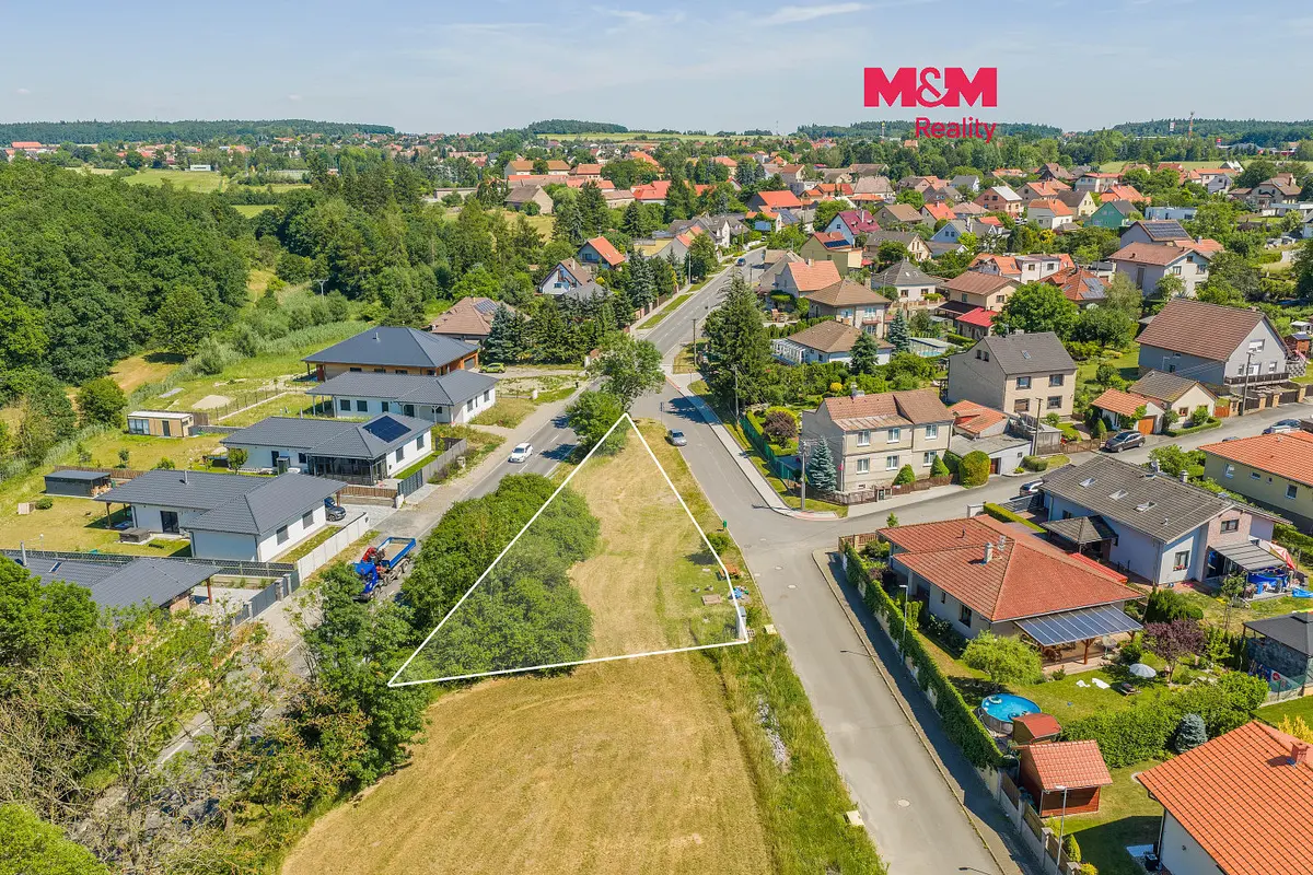 Prodej pozemku 906 m², Velká Dobrá