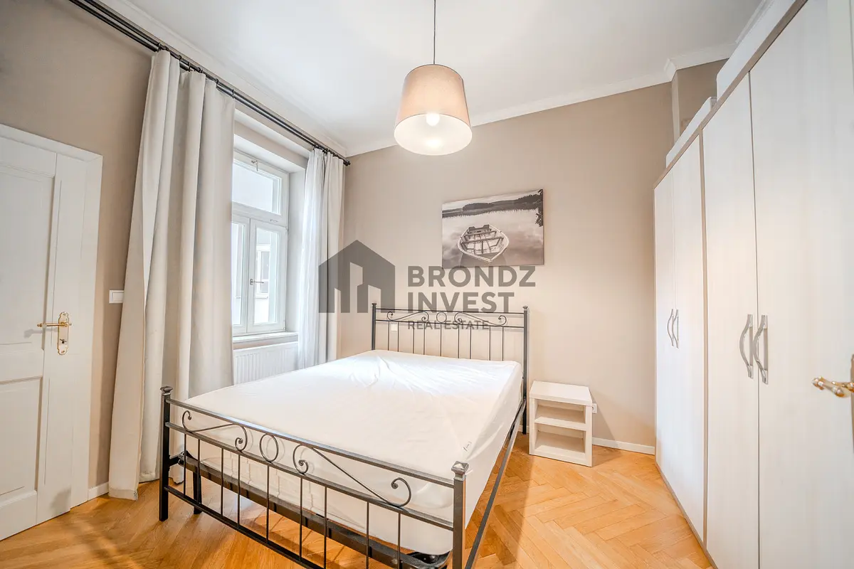 Pronájem bytu 2+kk 45 m², Chvalova · Žižkov