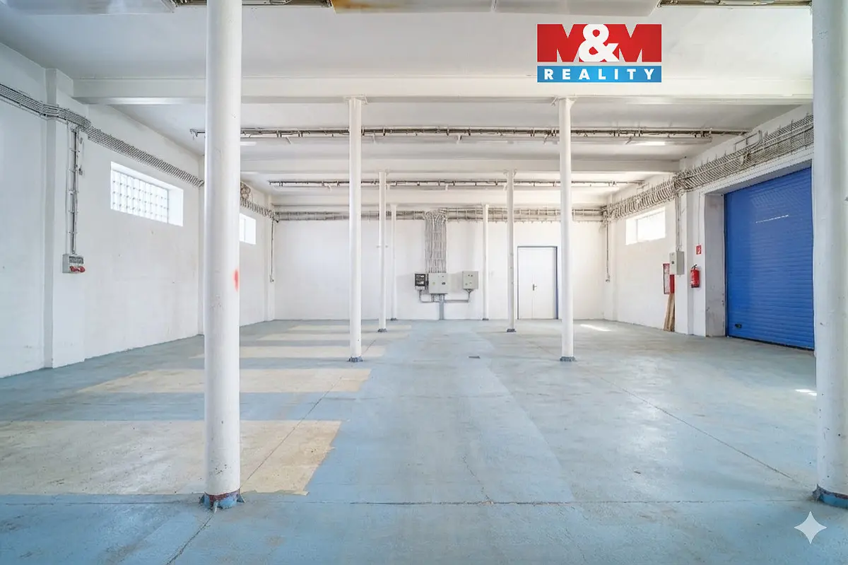Pronájem komerčního prostoru 1200 m², Obránců míru · Kadaň