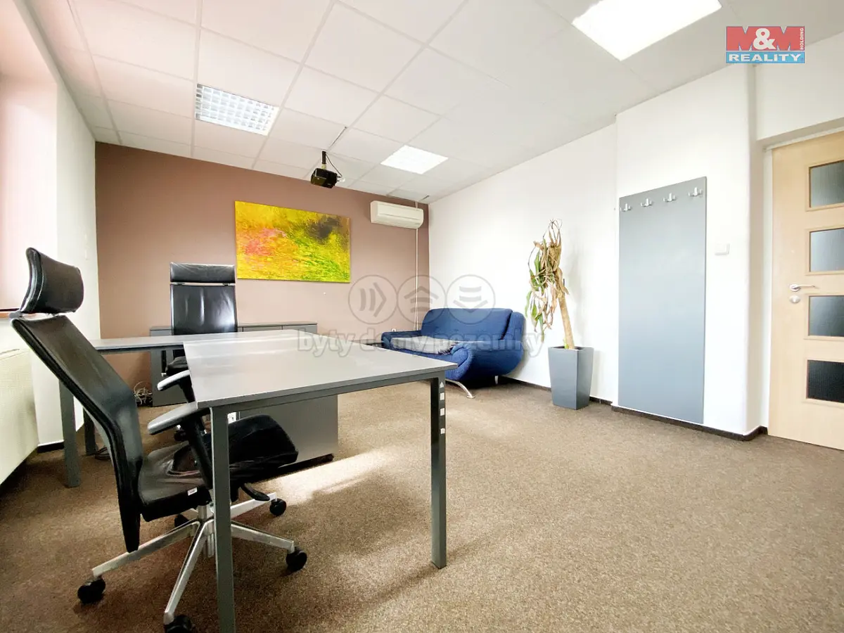 Pronájem komerčního prostoru 20 m², Sv. Čecha · Hodonín