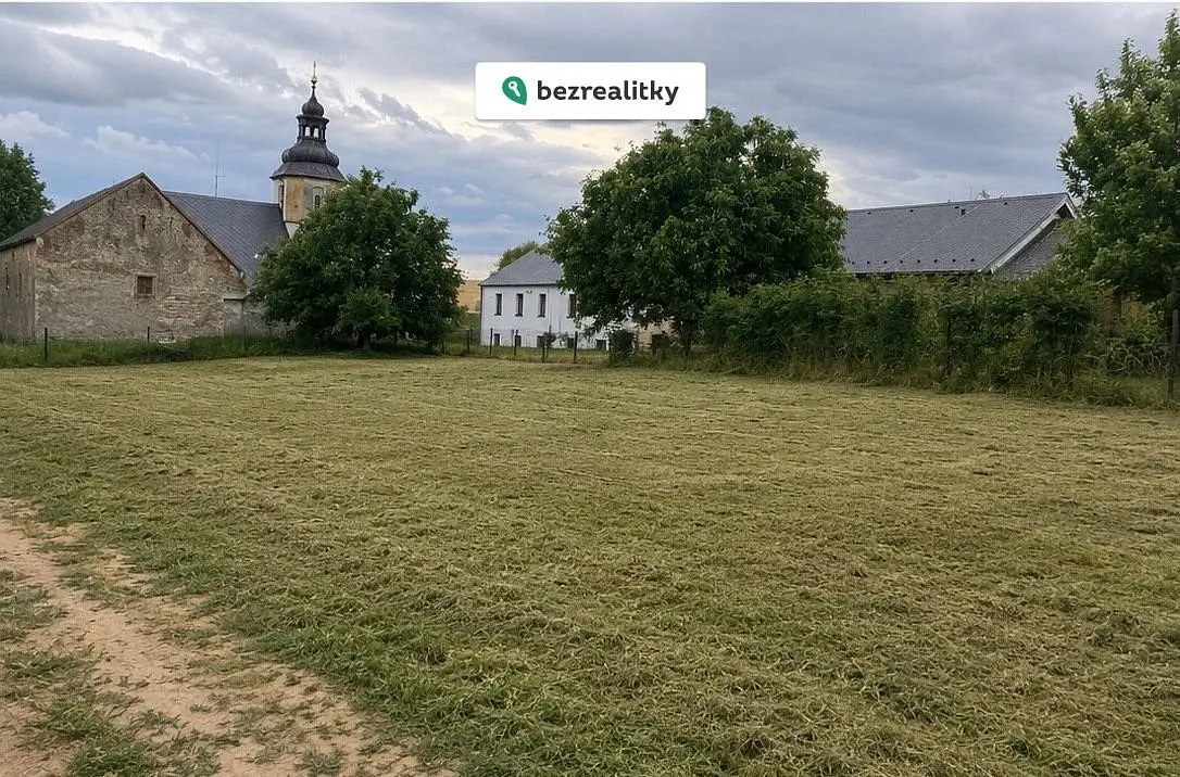 Prodej pozemku 751 m², Hlinka