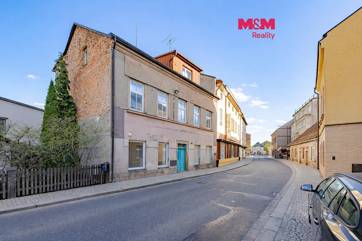 Prodej bytu 3+1 73 m², Jiráskova · Hronov