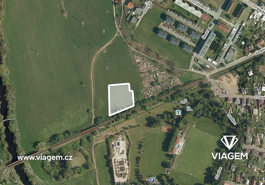Prodej pozemku 868 m², Bakov nad Jizerou · okres Mladá Boleslav