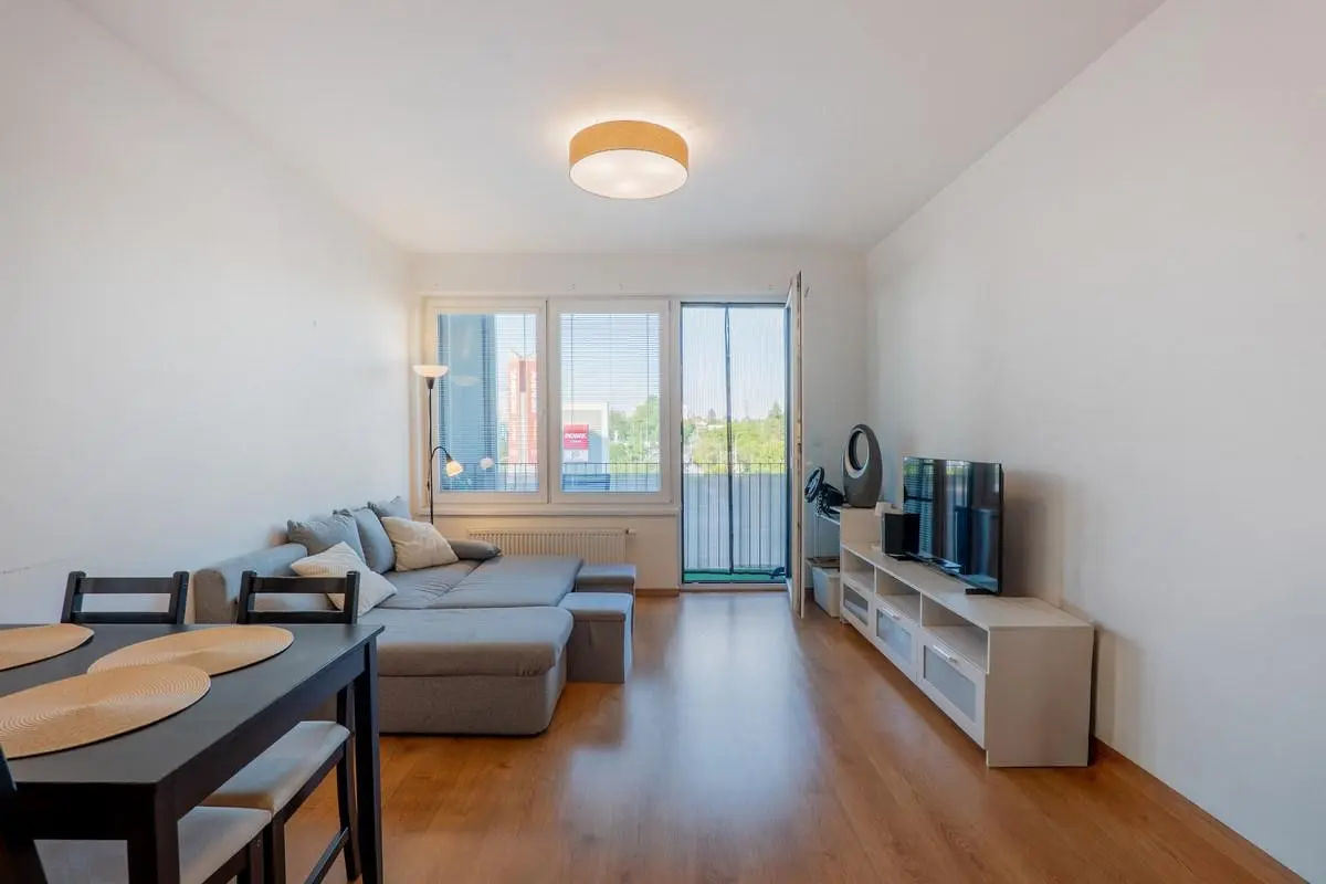 Prodej bytu 2+kk 63 m², Lehovecká · Hloubětín