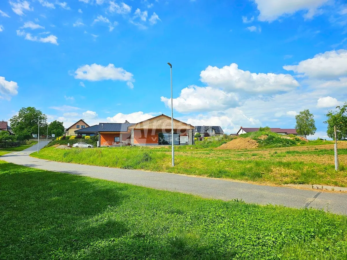 Prodej pozemku 2895 m², Kochánov