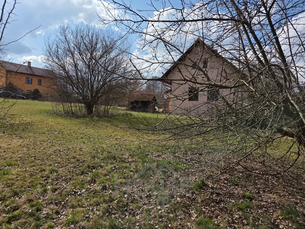 Prodej pozemku 969 m², Strojetice · okres Benešov