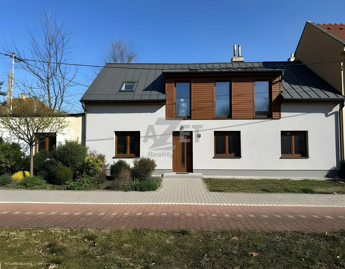 Prodej pozemku 681 m², 1. máje · Mařatice · Uherské Hradiště