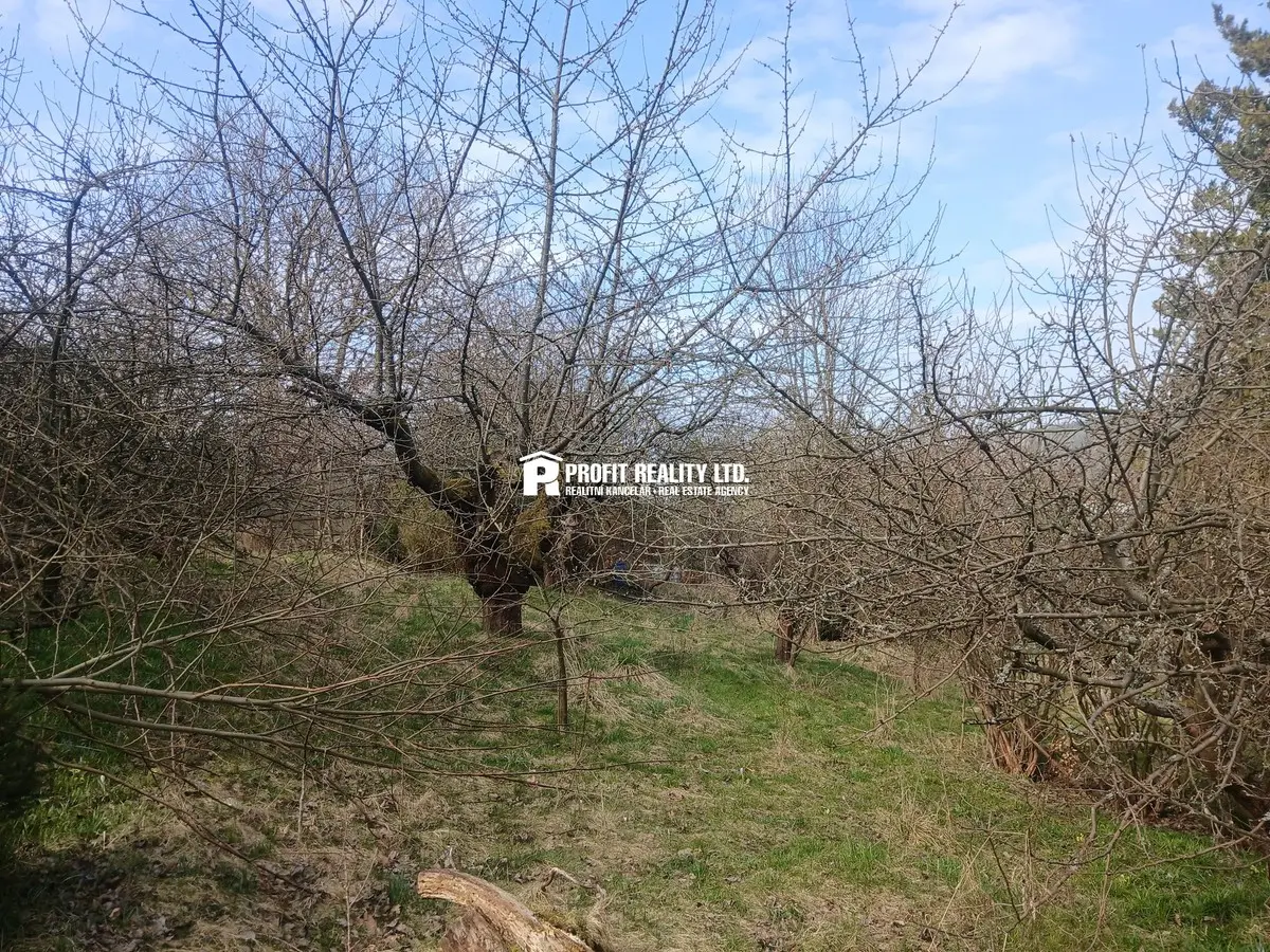 Prodej pozemku 973 m², Hronov