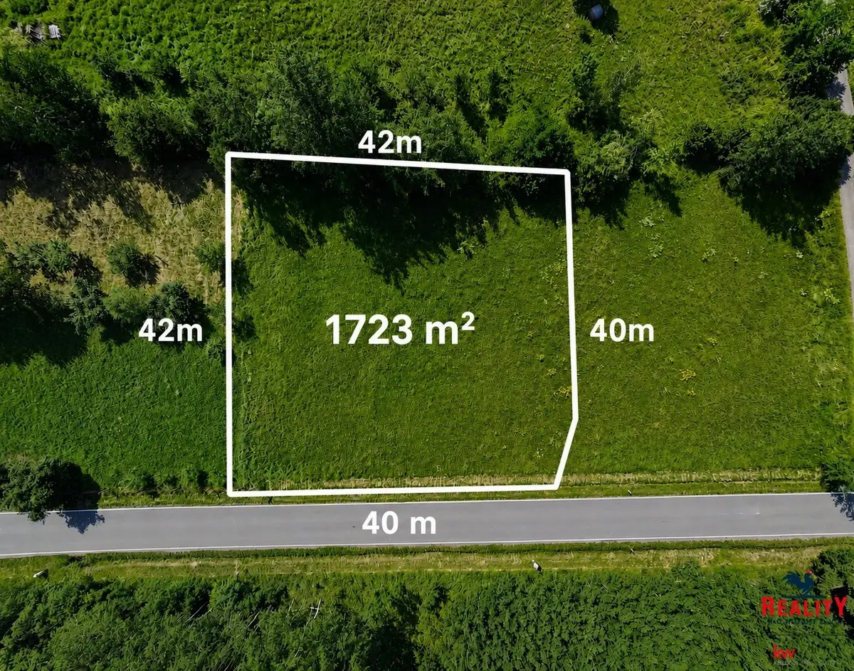 Prodej pozemku 1723 m², Komárov · okres Tábor